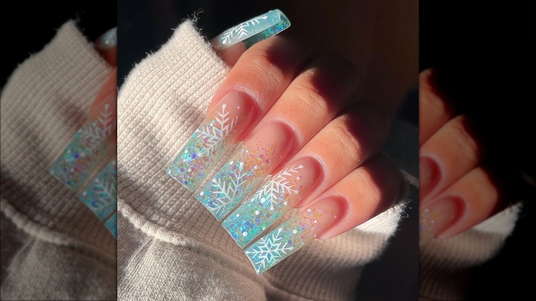 Snowflake glitter nails