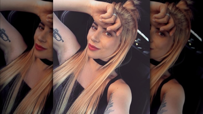 Lady Gaga showing underarm hair