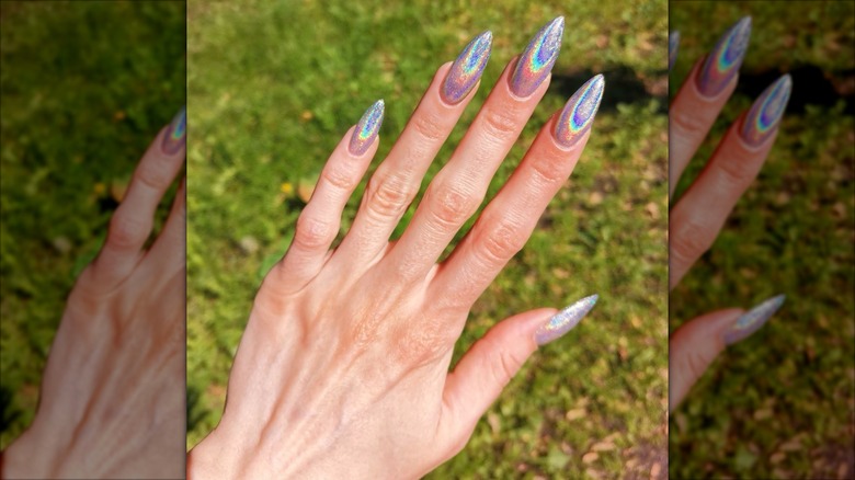 Holographic CD nails