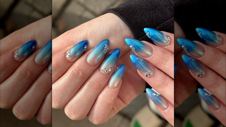 Chrome beach nails