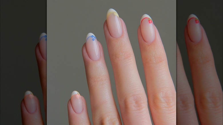 Minimalist fruit manicure