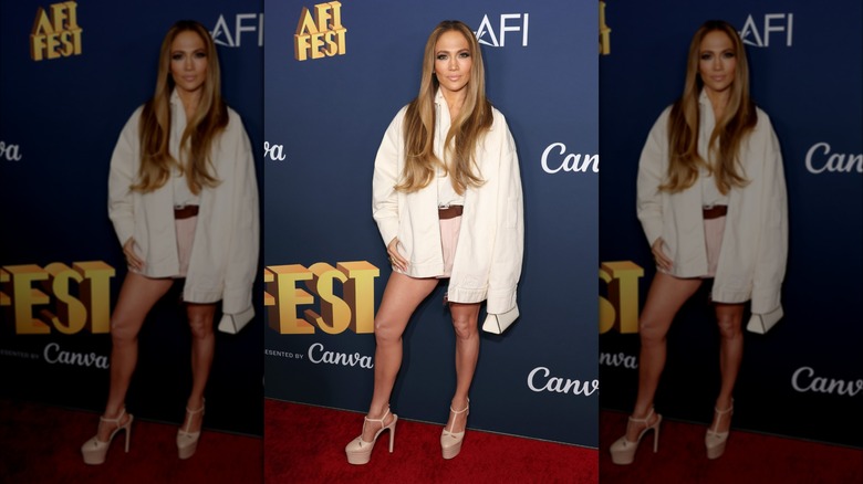 Jennifer Lopez wearing miniskirt on the red carpet