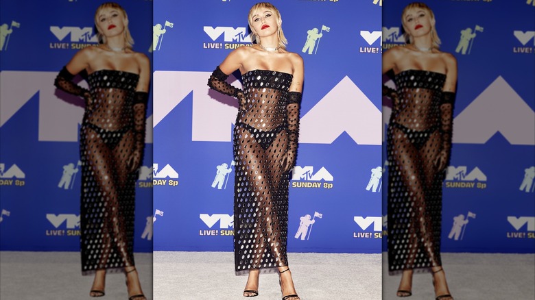 miley cyrus at the 2020 mtv video music awards