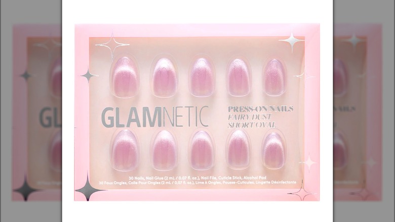 Glamnetic nails 