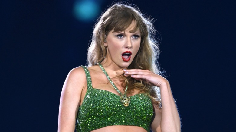 Taylor Swift looking shocked