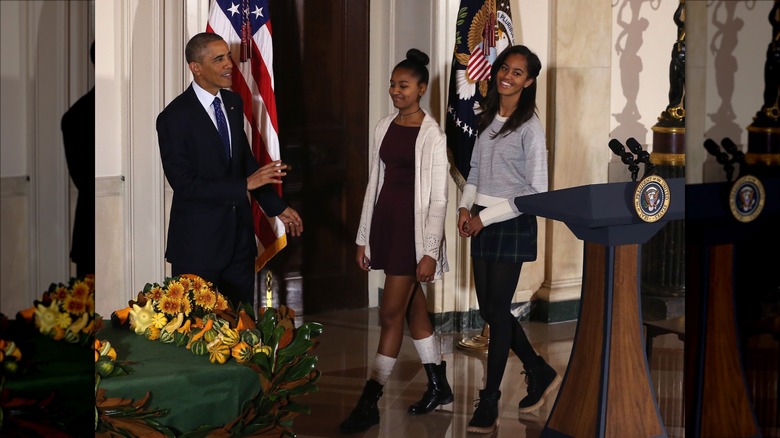 Barack Obama with Sasha and Malia Obama