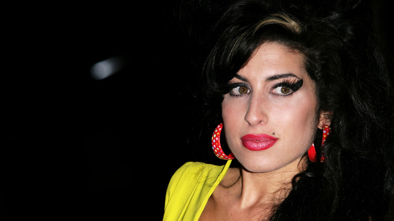 amy winehouse at the 2007 brit awards