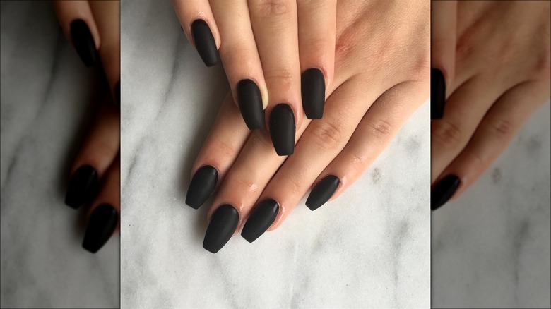 Black nail art