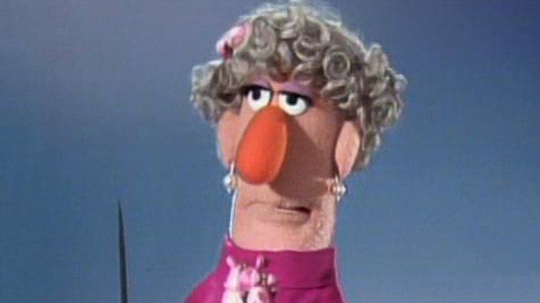 lady muppet with gray hair