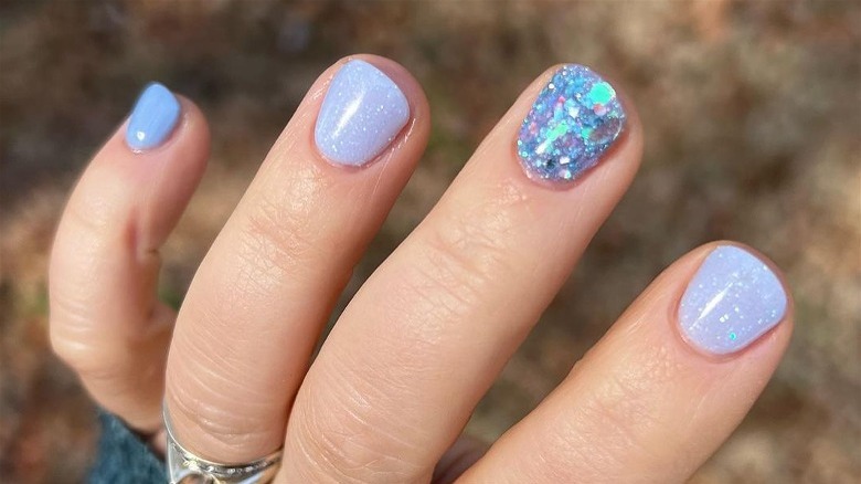 Blue glitter nails