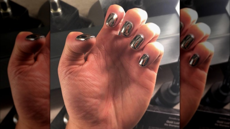 Silver chrome nails