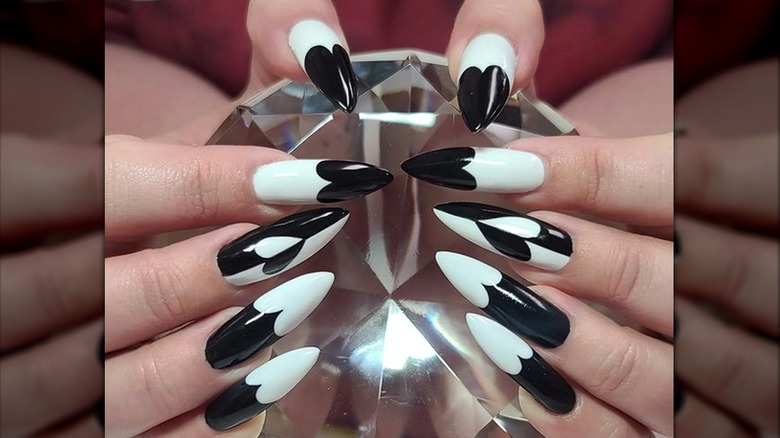 Black-and-white nails