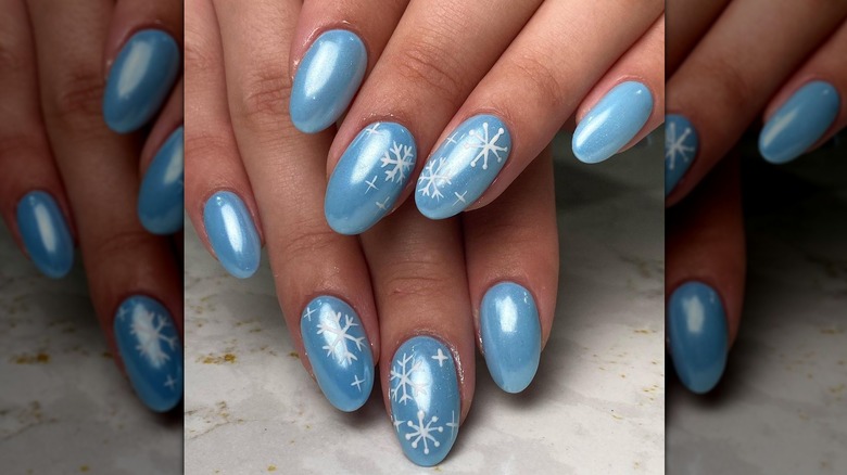 Blue snowflake nails