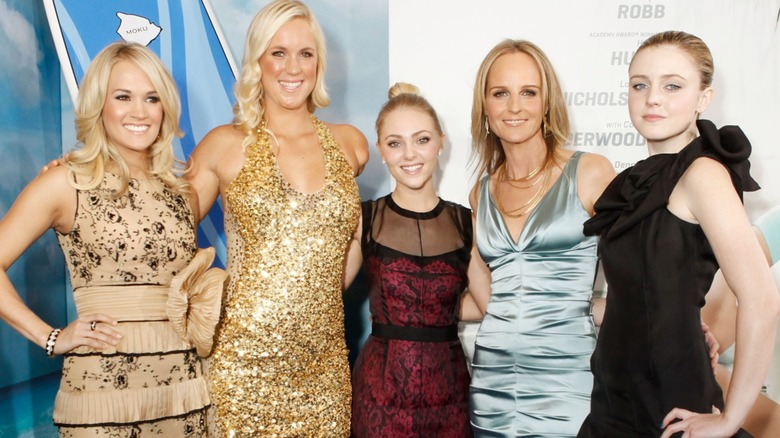 Carrie Underwood with her Soul Surfer co-stars