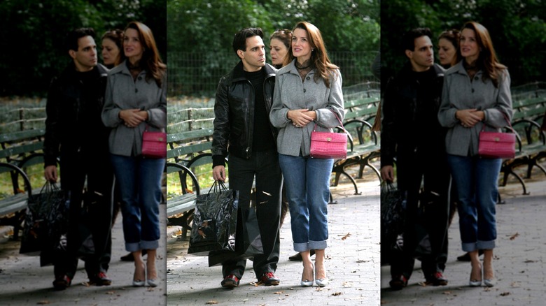 Kristin Davis as Charlotte York Goldenblatt and Mario Cantone as Anthony Marantinoin in Sex and the City