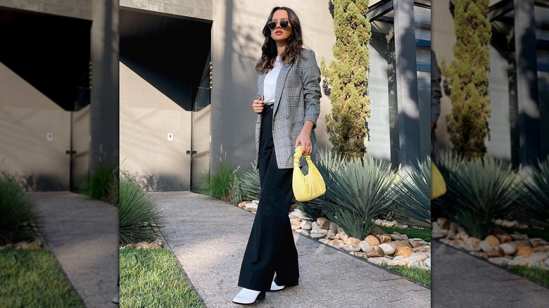 Woman with yellow bag