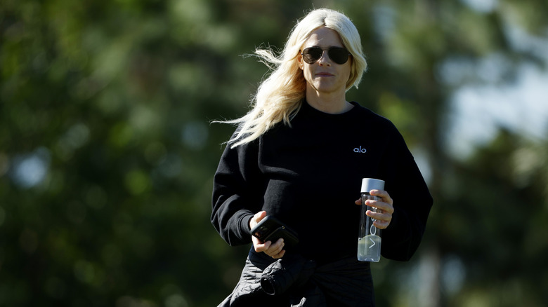 Most recent photo of Elin Nordegren cheering on her son for the pre-qualifiers of The Cognizant Classic