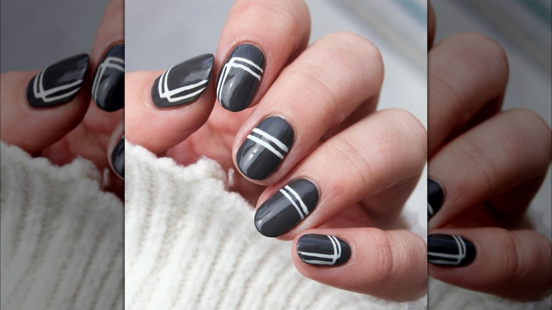 Dark gray nails with white border