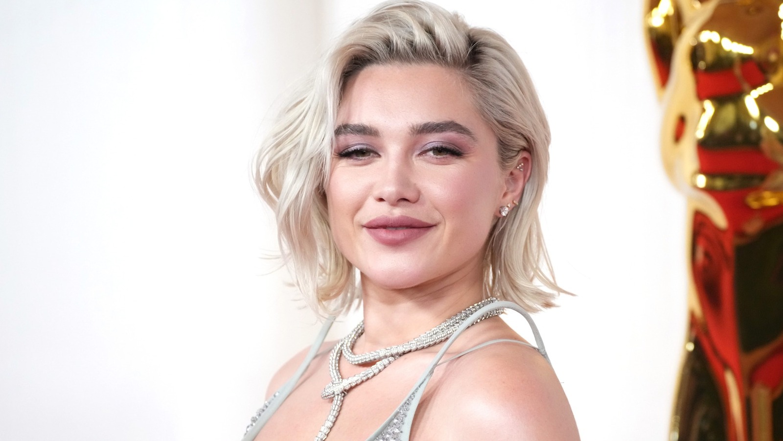 Florence Pugh's Favorite Books Are An Adventurous Reading List