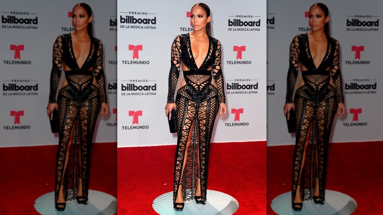 Jennifer Lopez red carpet