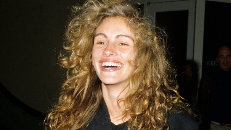 Julia Roberts long hair