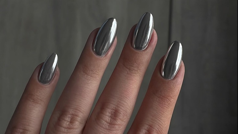 Mirror chrome nails