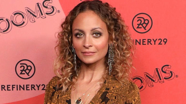 Nicole Richie with curly hair in 2018