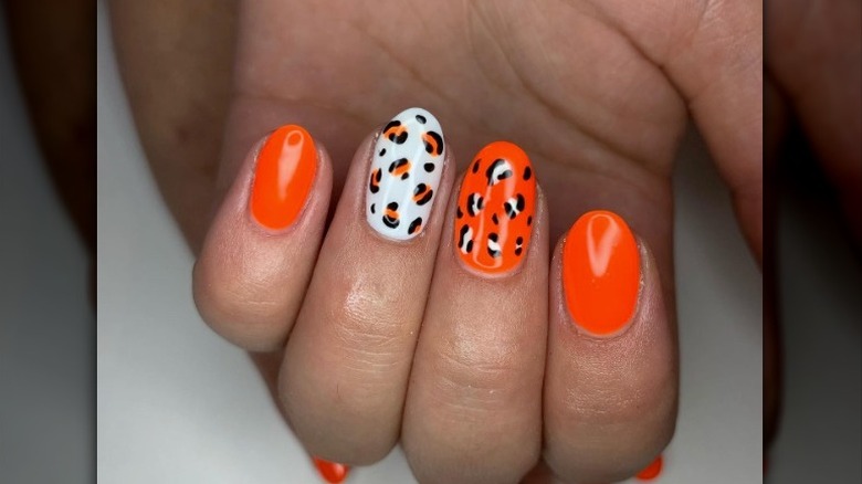 Cheetah orange nails