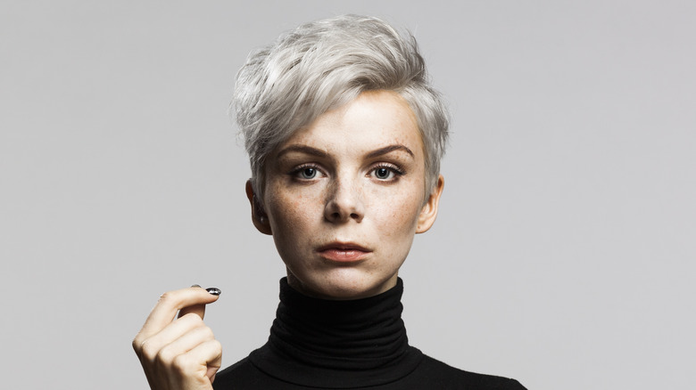 woman with short grey hairstyle