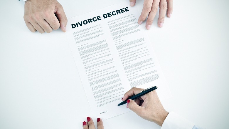 Divorce degree is signed