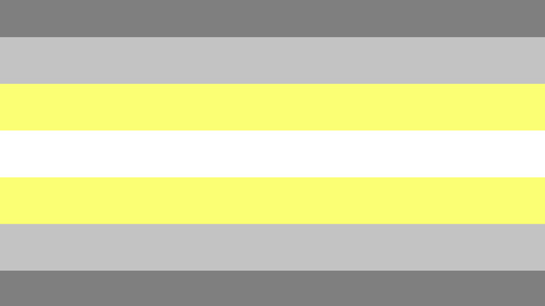 A seven striped flag featuring gray, light gray, yellow, and white