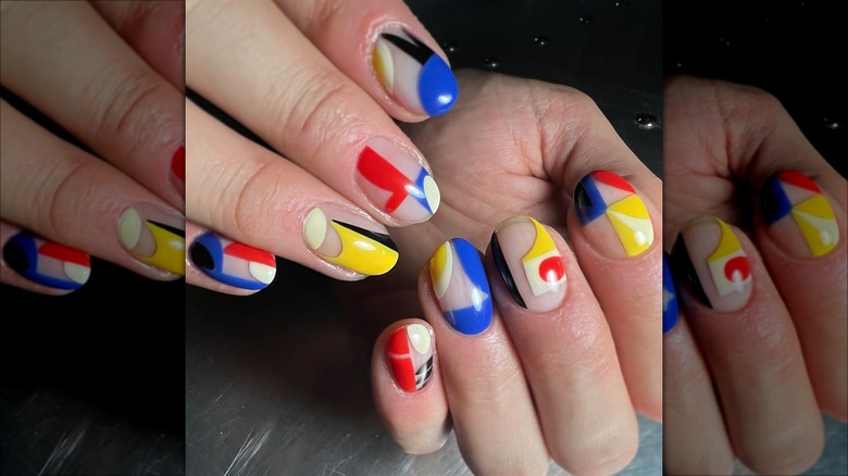 Primary geometric print manicure