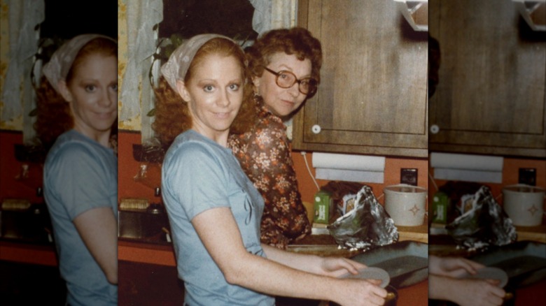 Reba McEntire and her mother in the kitchen