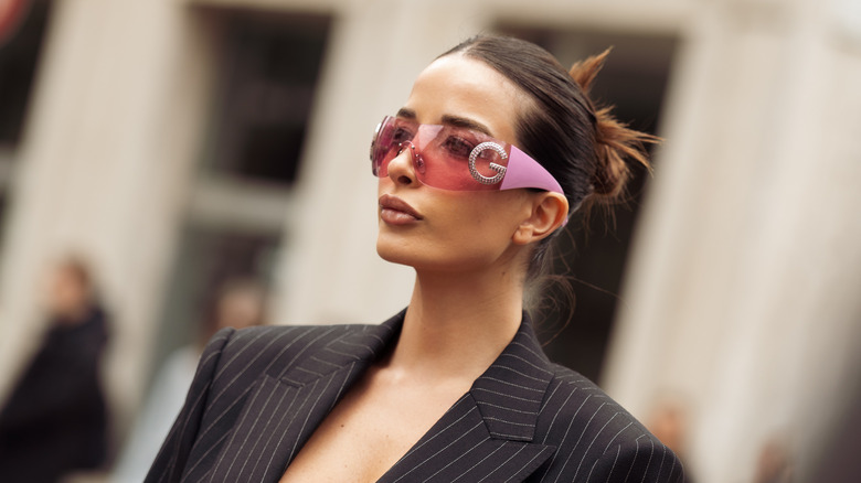 Woman in pink sunglasses 