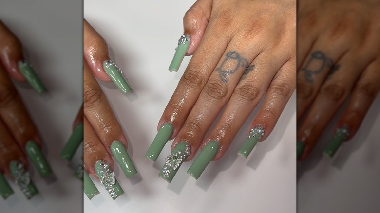 Blingy green nails