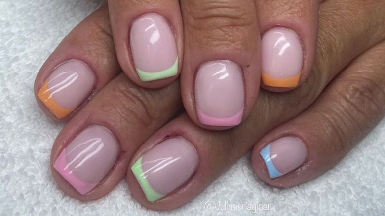 Nails with pastel tips