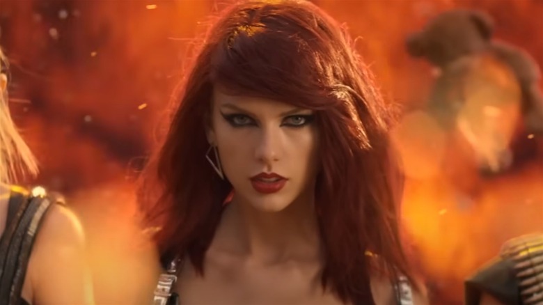 Taylor Swift with red hair