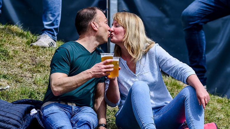 Couple drinking beer