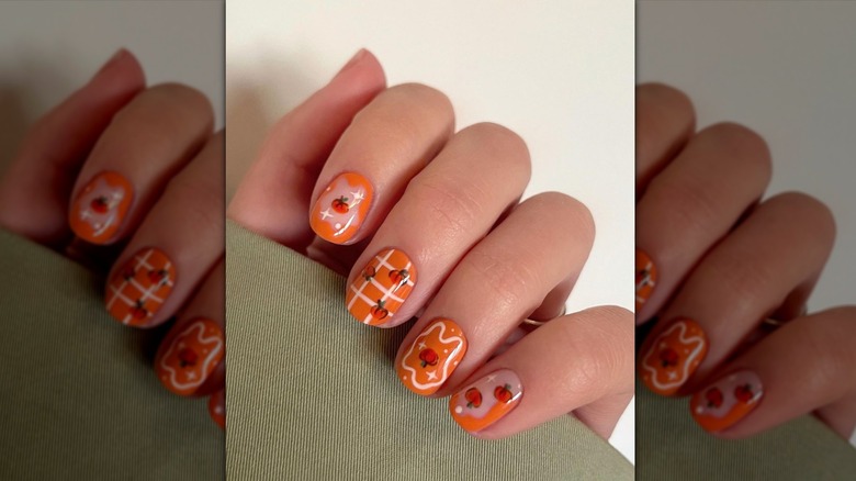 Pumpkin themed manicure