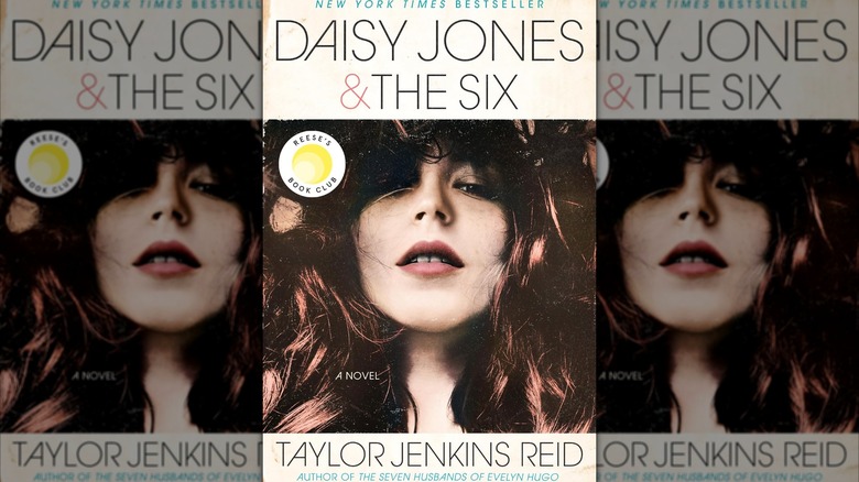 Cover of "Daisy Jones & The Six" by Taylor Jenkins Reid