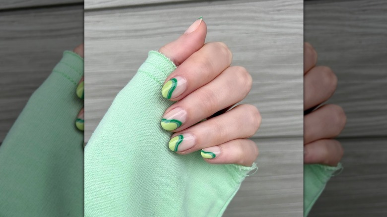Green nail art