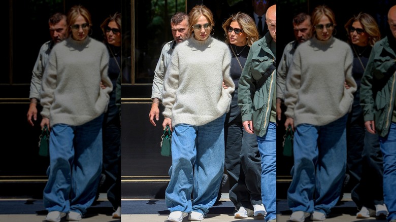 J.Lo in baggy jeans