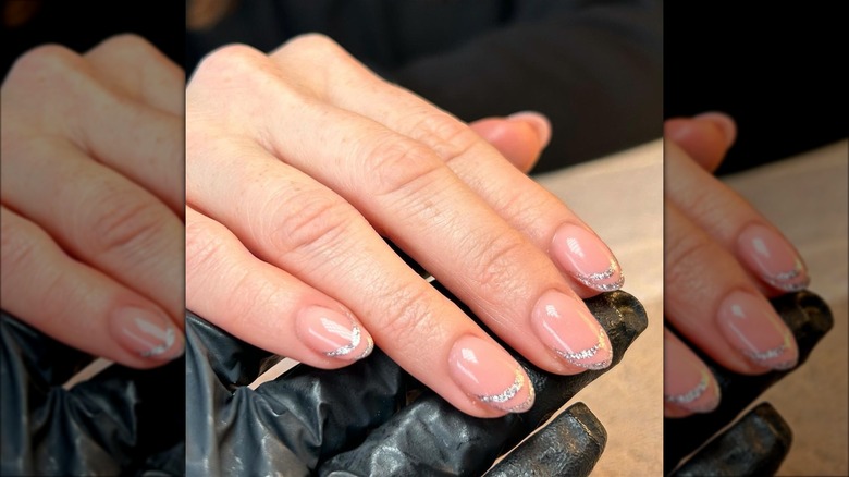 Double line glitter French manicure
