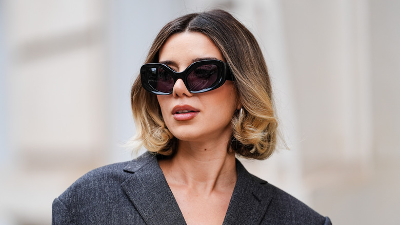 Woman in sunglasses 