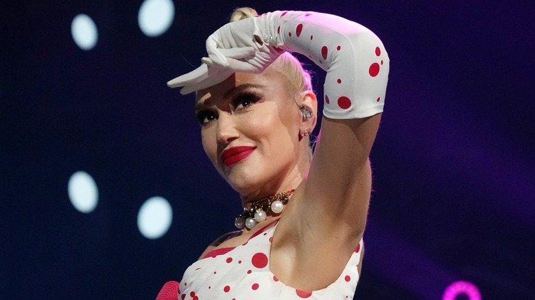 Gwen Stefani on stage