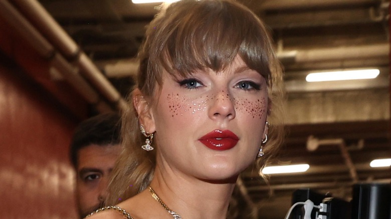 Taylor Swift wearing metallic freckles