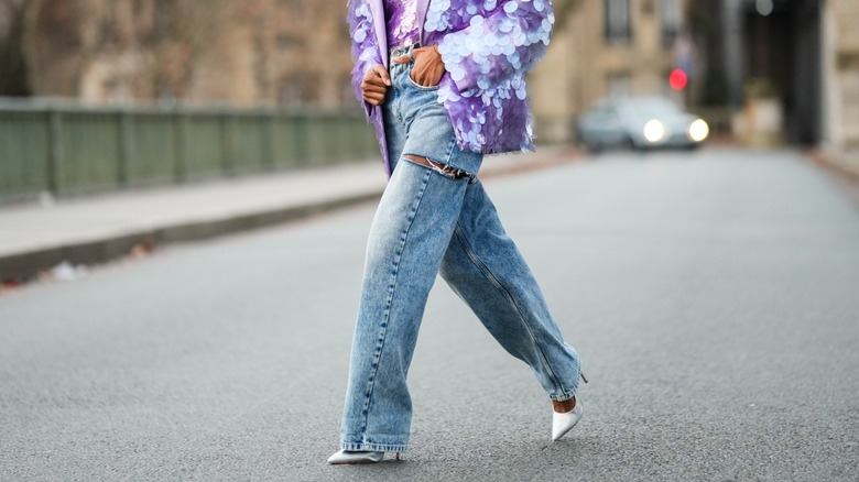 Loose Denim Styling Tips Because We Need To Prepare For Skinny Jeans Not  Coming Back