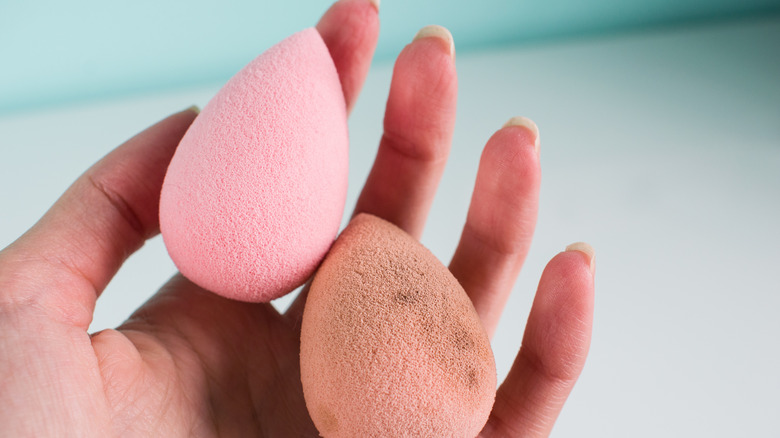 Clean and dirty beauty blenders