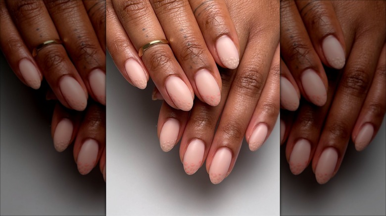 Matte nude nails
