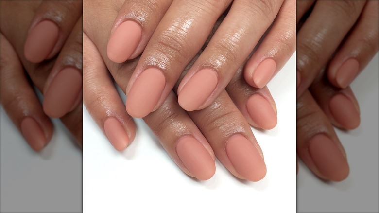 Muted coral nails